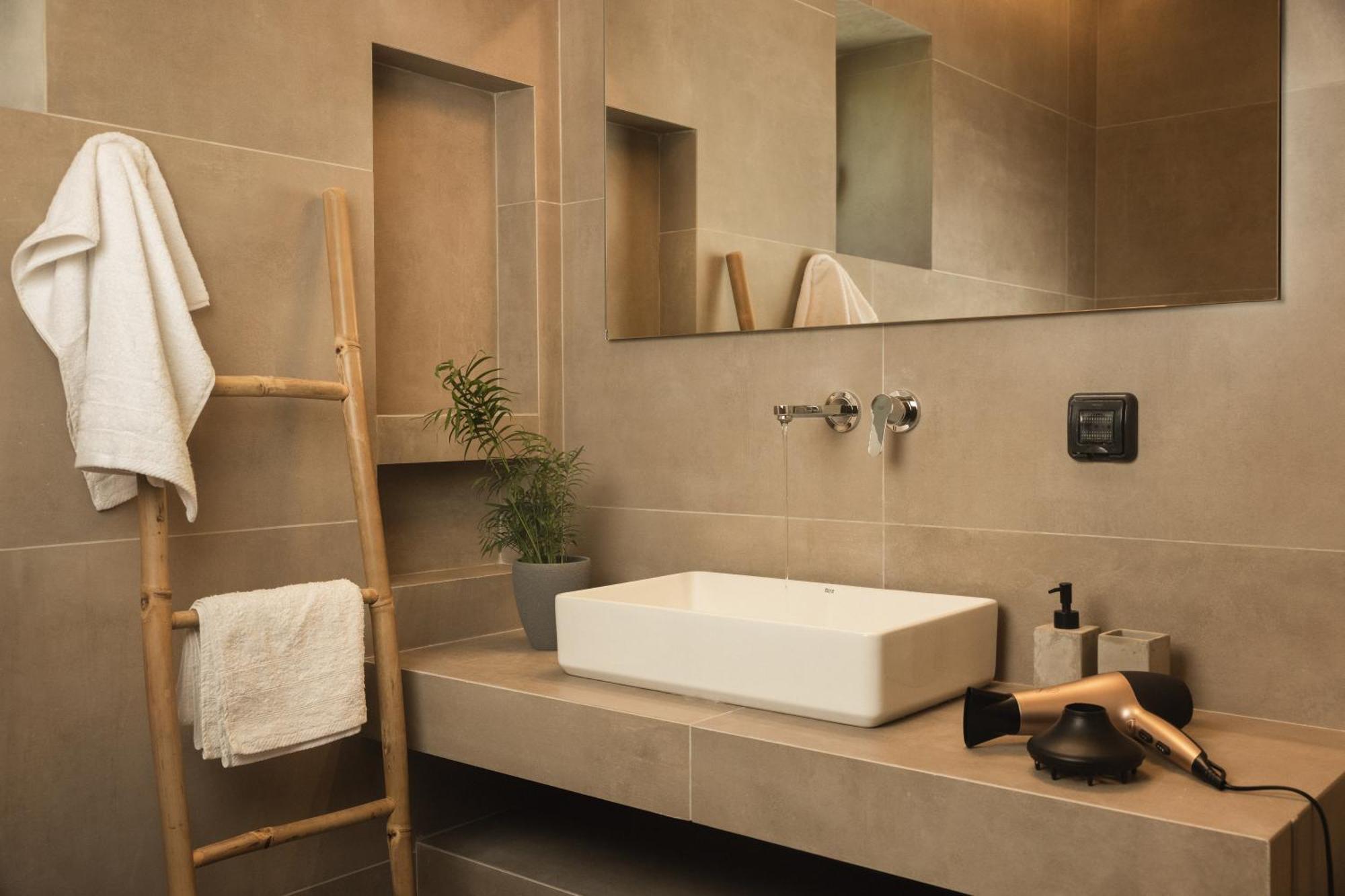 Arignote Suites Laganas Exteriör bild